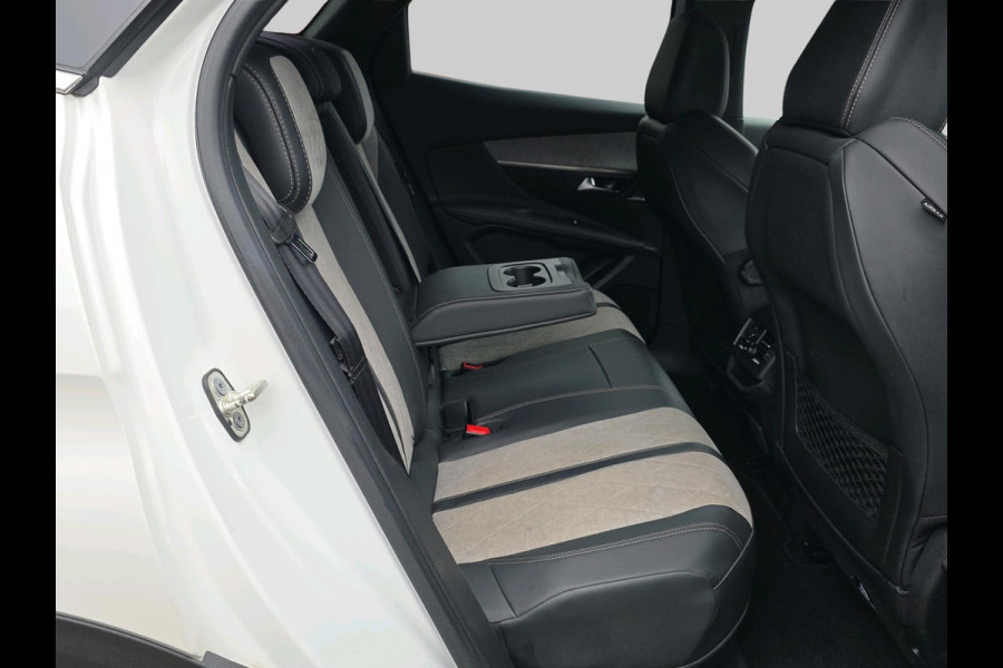 Peugeot 3008 1.6 HYbrid4 300 GT | Automaat | plug-in | Focal Audio | trekhaak | Navigatie |
