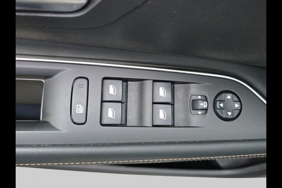 Peugeot 3008 1.6 HYbrid4 300 GT | Automaat | plug-in | Focal Audio | trekhaak | Navigatie |