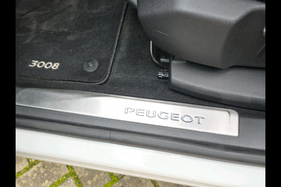 Peugeot 3008 1.6 HYbrid4 300 GT | Automaat | plug-in | Focal Audio | trekhaak | Navigatie |