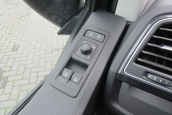 Volkswagen Transporter 2.0 TDI L2H1 DSG, DC, Comfortline Plus