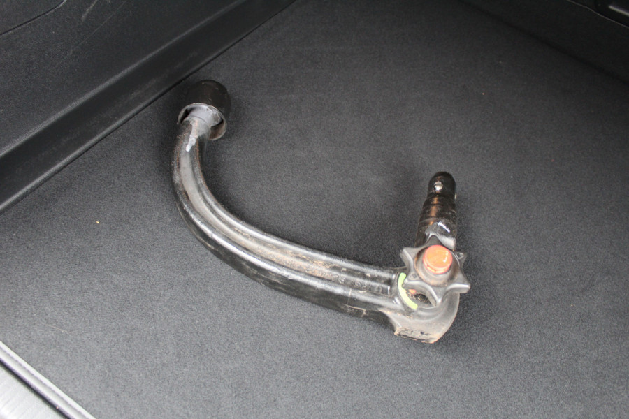 Peugeot 3008 1.6 HYbrid 225 GT | Nachtzicht | Panoramadak | Trekhaak | Navigatie | Camera | BLIS