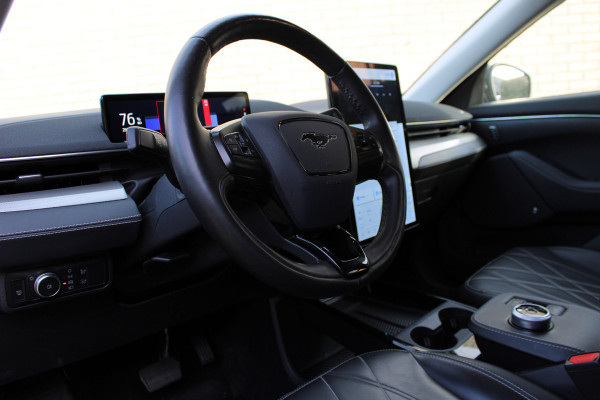 Ford Mustang Mach-E RWD 75 kWh | Adaptieve cruise | B&O | Leder | Trekhaak |