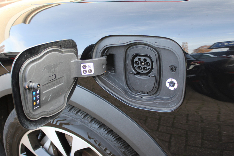 Ford Mustang Mach-E RWD 75 kWh | Adaptieve cruise | B&O | Leder | Trekhaak |
