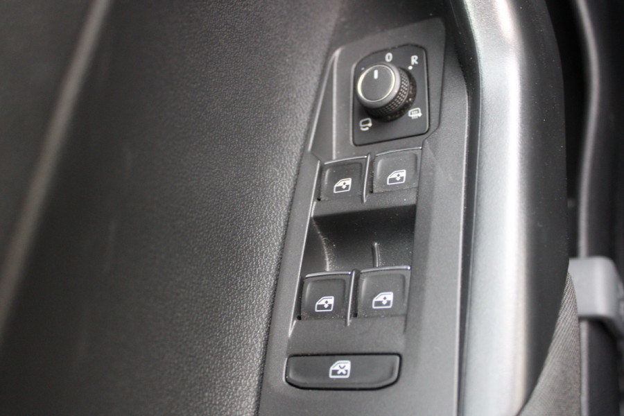 Volkswagen Polo 1.0 TSI Style | Adaptieve Cruise | Automaat | Panoramadak | Trekhaak