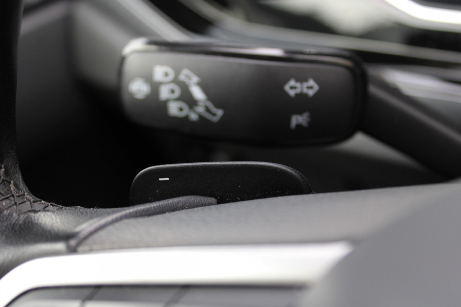 Volkswagen Polo 1.0 TSI Style | Adaptieve Cruise | Automaat | Panoramadak | Trekhaak