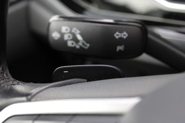 Volkswagen Polo 1.0 TSI Style | Adaptieve Cruise | Automaat | Panoramadak | Trekhaak