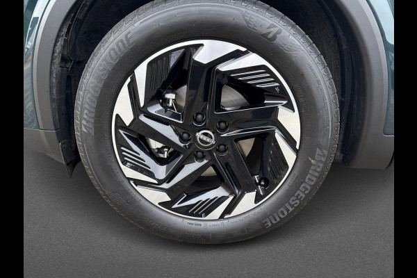 Nissan QASHQAI 1.3 MHEV Xtronic N-Connecta Cold Pack Glass Roof