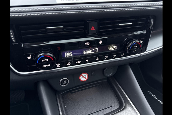 Nissan QASHQAI 1.3 MHEV Xtronic N-Connecta Cold Pack Glass Roof