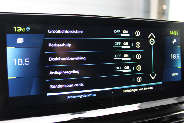 Peugeot 3008 1.6 HYbrid 225 Allure | Navigatie | Camera | Led