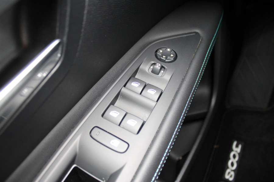 Peugeot 3008 1.6 HYbrid 225 Allure | Navigatie | Camera | Led