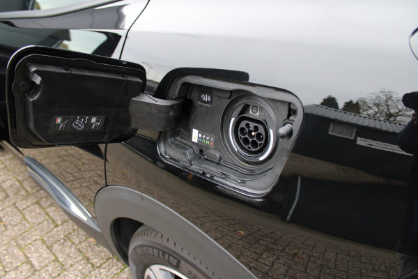 Peugeot 3008 1.6 HYbrid 225 Allure | Navigatie | Camera | Led