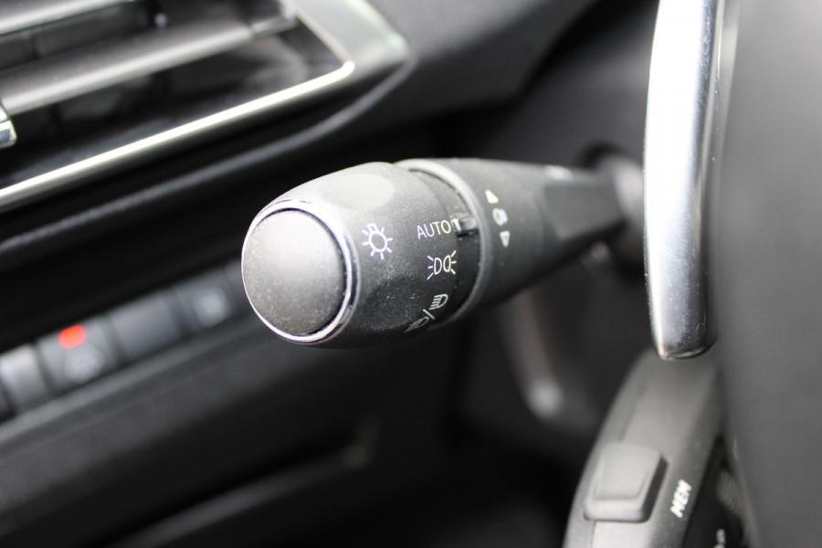 Peugeot 3008 1.6 HYbrid 225 Allure | Navigatie | Camera | Led