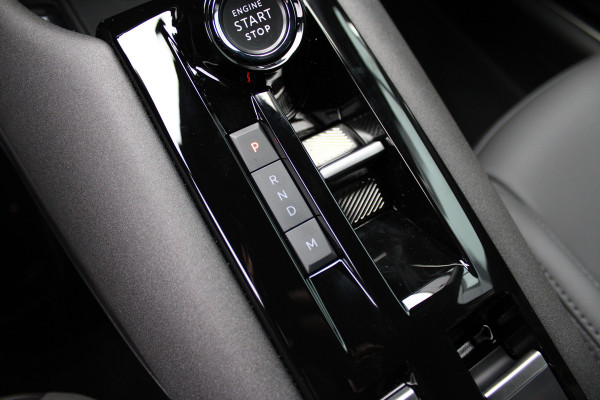 Alfa Romeo junior 1.2 Turbo Hybrid Ibrida Speciale | Direct beschikbaar | Navigatie | Adaptieve Cruise | Led | Camera | Stoelverwarming