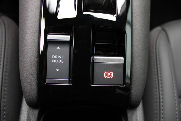 Alfa Romeo junior 1.2 Turbo Hybrid Ibrida Speciale | Direct beschikbaar | Navigatie | Adaptieve Cruise | Led | Camera | Stoelverwarming