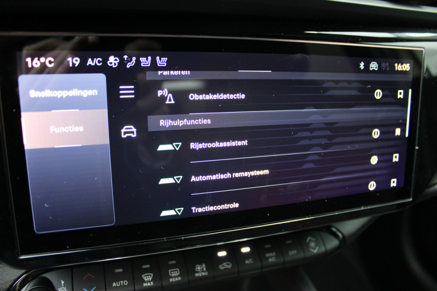 Alfa Romeo junior 1.2 Turbo Hybrid Ibrida Speciale | Direct beschikbaar | Navigatie | Adaptieve Cruise | Led | Camera | Stoelverwarming