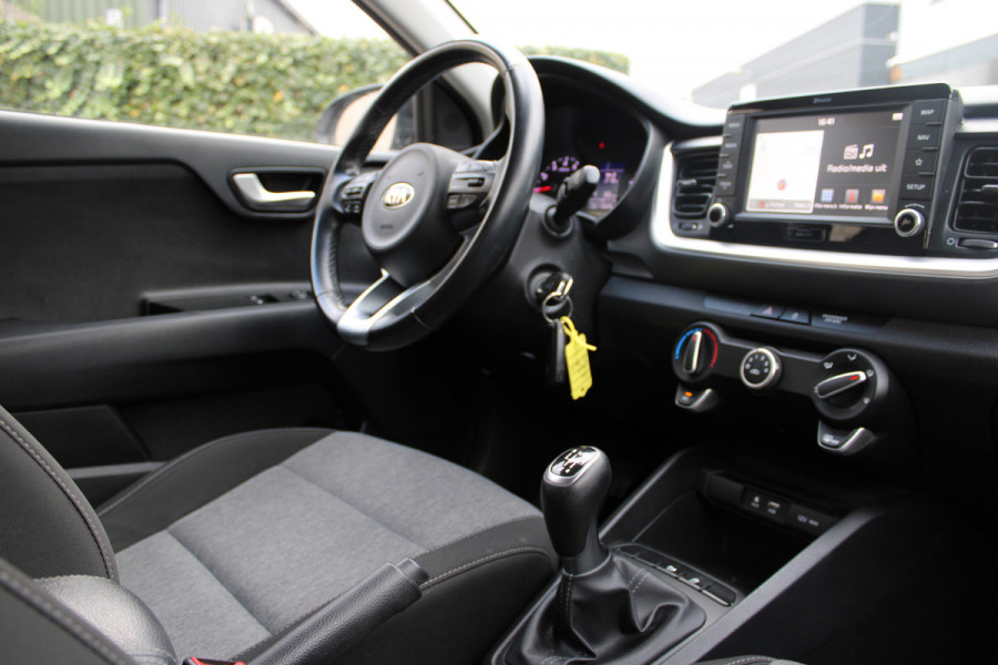 Kia Stonic 1.0 T-GDi DynamicLine | Navigatie | Camera | Carplay