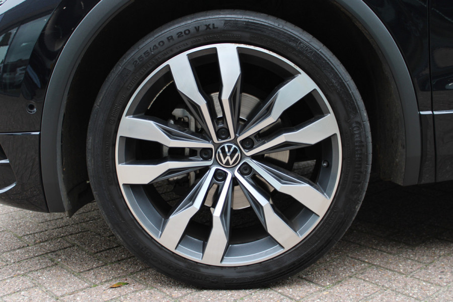 Volkswagen Tiguan Allspace 1.5 TSI R-Line 7p. | Panoramadak | Trekhaak | Navigatie | Adaptieve cruise
