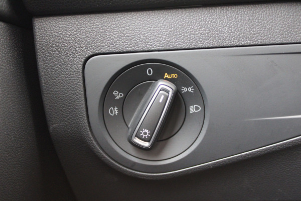 Volkswagen Tiguan Allspace 1.5 TSI R-Line 7p. | Panoramadak | Trekhaak | Navigatie | Adaptieve cruise