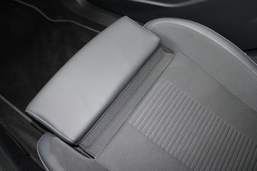 Ford Explorer Premium Extended Range RWD 77 kWh | Warmtepomp | Panoramadak | AGR | Head-Up | Full | Verlengde Garantie