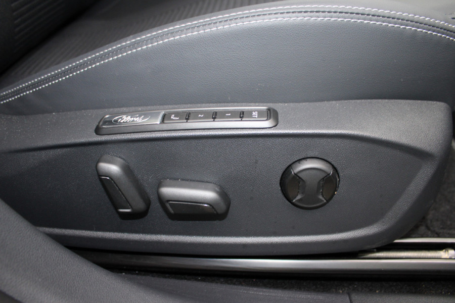 Ford Explorer Premium Extended Range RWD 77 kWh | Warmtepomp | Panoramadak | AGR | Head-Up | Full | Verlengde Garantie