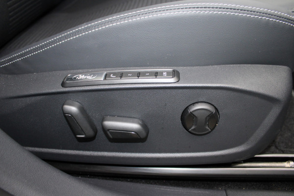 Ford Explorer Premium Extended Range RWD 77 kWh | Warmtepomp | Panoramadak | AGR | Head-Up | Full | Verlengde Garantie