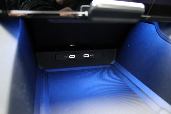 Ford Explorer Premium Extended Range RWD 77 kWh | Warmtepomp | Panoramadak | AGR | Head-Up | Full | Verlengde Garantie