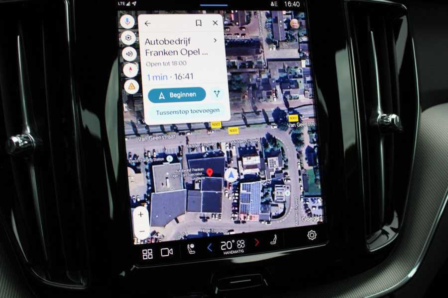 Volvo XC60 2.0 T6 Plug-in hybrid AWD Plus Black Edition | Trekhaak | 360 Camera | H&K | BLIS |