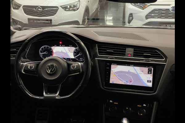 Volkswagen Tiguan 1.4 TSI ACT Highline Business 3X R-LINE PANO LEER NAVI