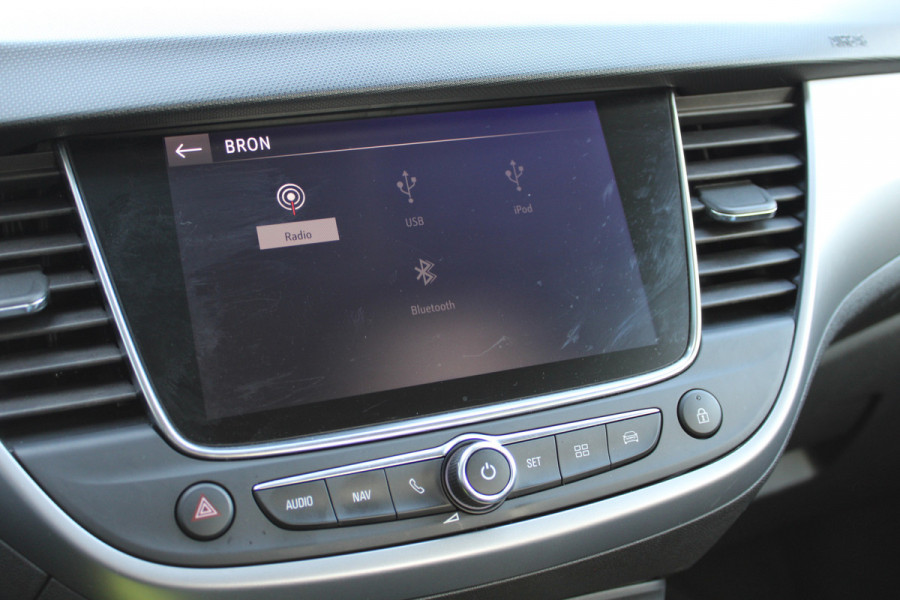 Opel Crossland X 1.2 Turbo Online Edition | Cruise control | Navigatie | Trekhaak | Dealer onderhouden |