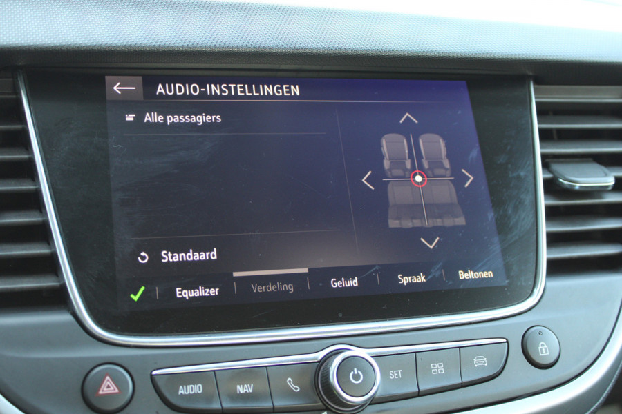 Opel Crossland X 1.2 Turbo Online Edition | Cruise control | Navigatie | Trekhaak | Dealer onderhouden |