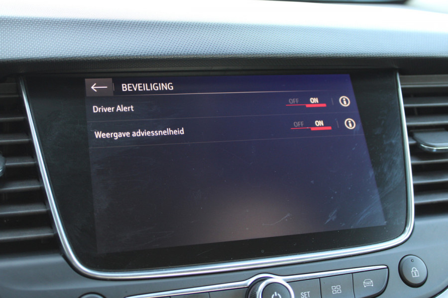 Opel Crossland X 1.2 Turbo Online Edition | Cruise control | Navigatie | Trekhaak | Dealer onderhouden |