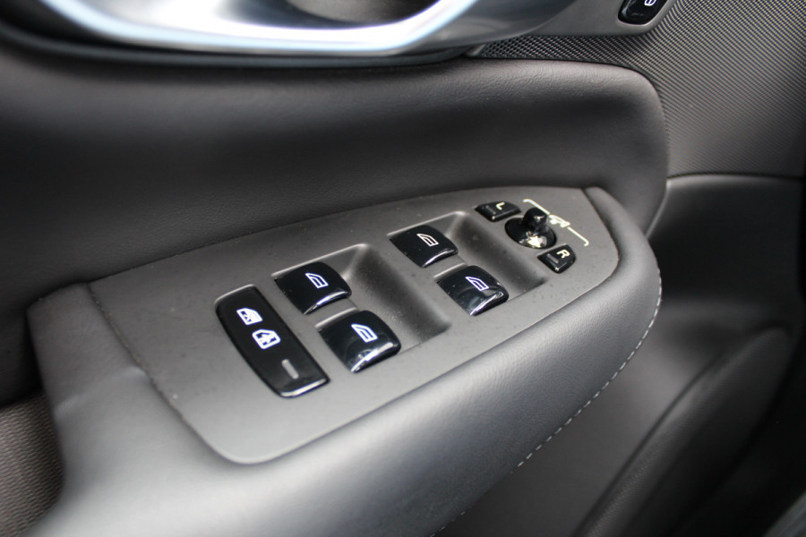 Volvo XC90 2.0 T8 Recharge AWD Plus Bright | Panoramadak | Trekhaak | 360 Camera | H/K