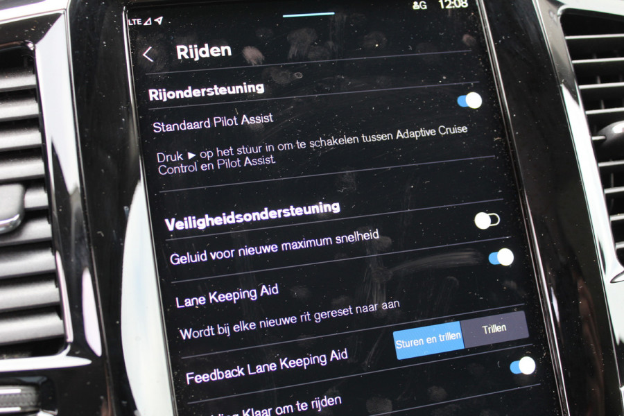 Volvo XC90 2.0 T8 Recharge AWD Plus Bright | Panoramadak | Trekhaak | 360 Camera | H/K