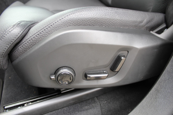 Volvo XC90 2.0 T8 Recharge AWD Plus Bright | Panoramadak | Trekhaak | 360 Camera | H/K