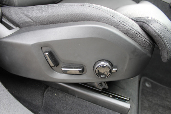 Volvo XC90 2.0 T8 Recharge AWD Plus Bright | Panoramadak | Trekhaak | 360 Camera | H/K