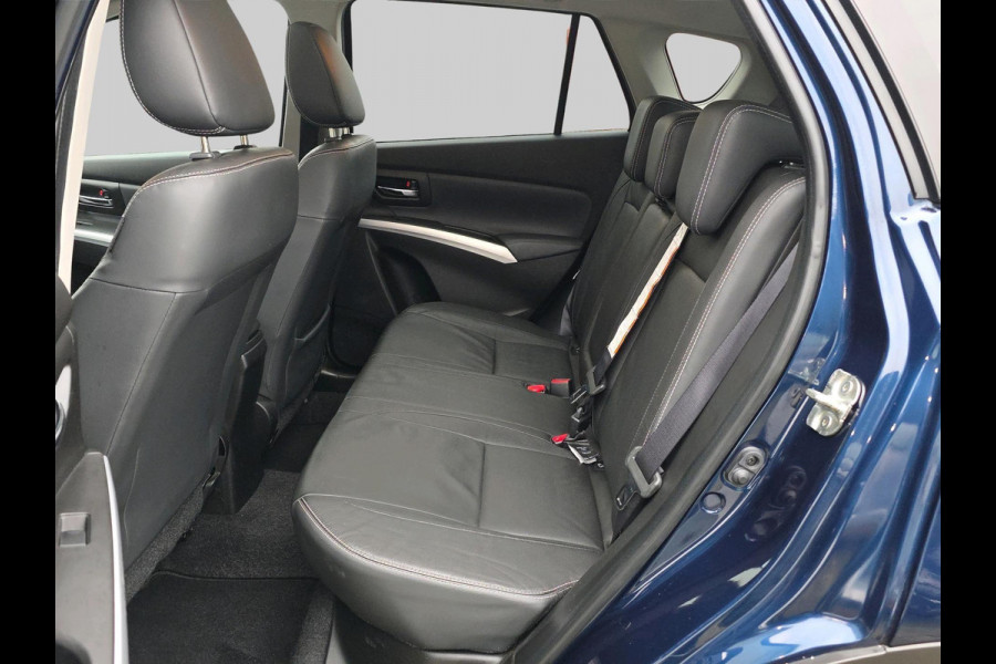 Suzuki S-Cross 1.4 Boosterjet High Executive | Automaat | Pano | Stoelverwarming | Volleder | Trekhaak | Navigatie | Adaptive Cruisecontrol |