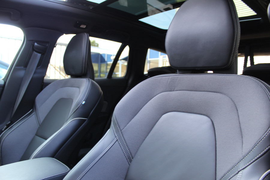 Volvo V60 2.0 T6 Plug-in hybrid AWD Plus Dark | Panoramadak | Trekhaak | BLIS | H/K | 360 Camera