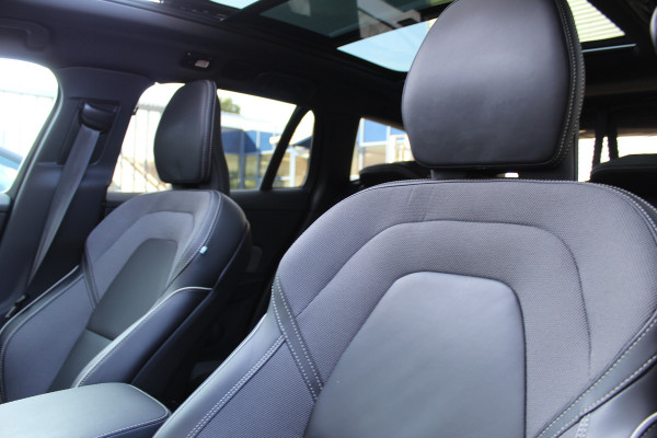 Volvo V60 2.0 T6 Plug-in hybrid AWD Plus Dark | Panoramadak | Trekhaak | BLIS | H/K | 360 Camera