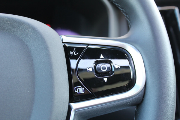 Volvo V60 2.0 T6 Plug-in hybrid AWD Plus Dark | Panoramadak | Trekhaak | BLIS | H/K | 360 Camera