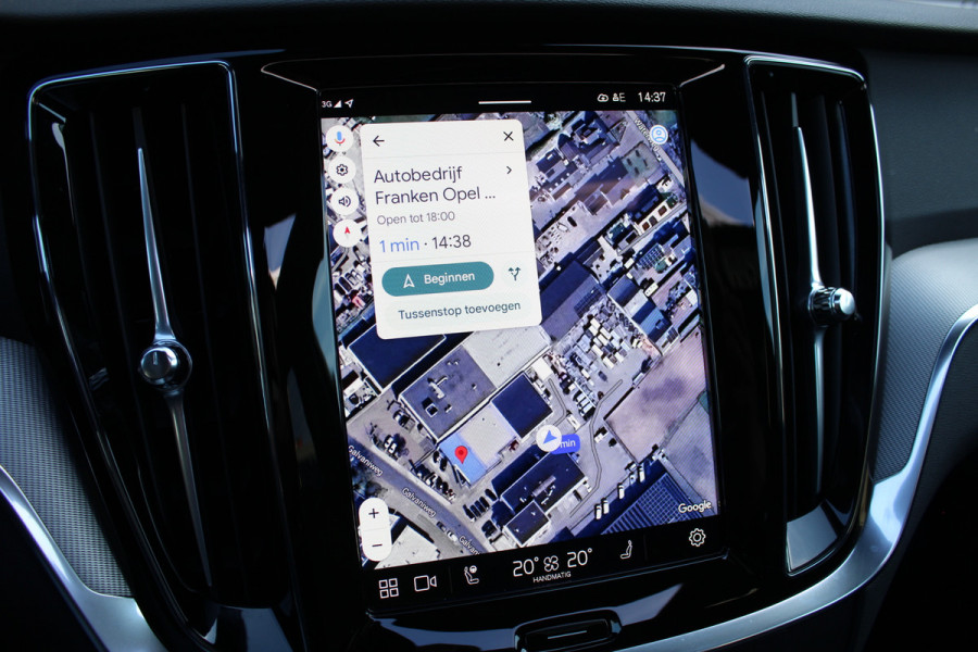 Volvo V60 2.0 T6 Plug-in hybrid AWD Plus Dark | Panoramadak | Trekhaak | BLIS | H/K | 360 Camera