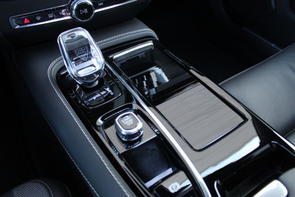 Volvo V60 2.0 T6 Plug-in hybrid AWD Plus Dark | Panoramadak | Trekhaak | BLIS | H/K | 360 Camera