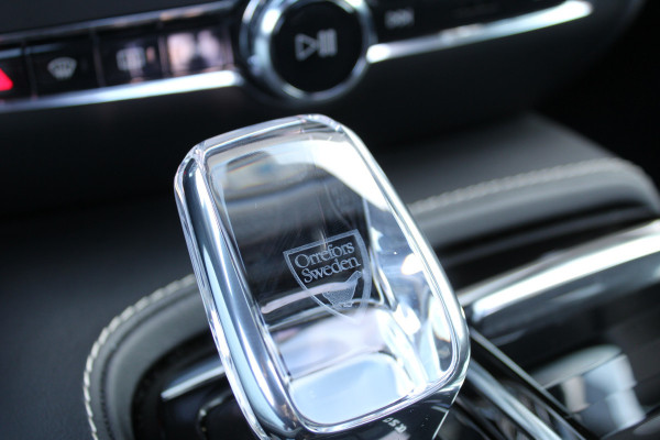 Volvo V60 2.0 T6 Plug-in hybrid AWD Plus Dark | Panoramadak | Trekhaak | BLIS | H/K | 360 Camera