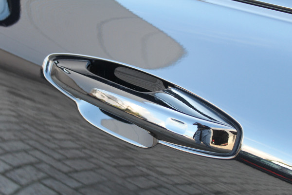 Volvo V60 2.0 T6 Plug-in hybrid AWD Plus Dark | Panoramadak | Trekhaak | BLIS | H/K | 360 Camera