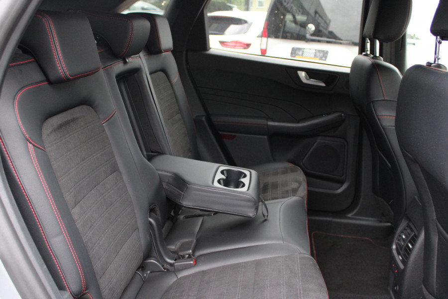 Ford Kuga 2.5 PHEV ST-Line X | Trekhaak | Head-Up | B&O | BLIS | Matrix | Adaptieve cruise