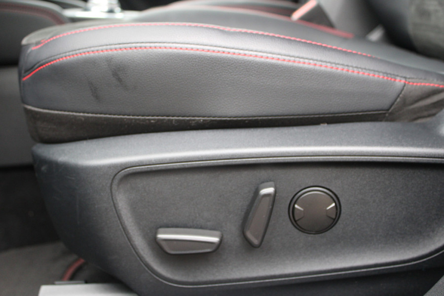 Ford Kuga 2.5 PHEV ST-Line X | Trekhaak | Head-Up | B&O | BLIS | Matrix | Adaptieve cruise