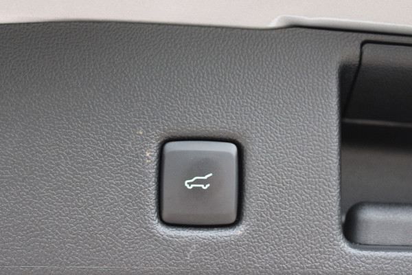 Ford Kuga 2.5 PHEV ST-Line X | Trekhaak | Head-Up | B&O | BLIS | Matrix | Adaptieve cruise