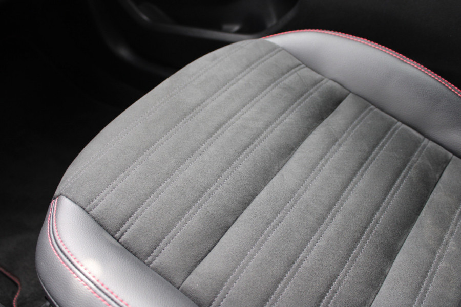 Ford Kuga 2.5 PHEV ST-Line X | Panoramadak | Trekhaak | BLIS | B&O | Head-up | Winterpack