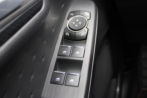 Ford Kuga 2.5 PHEV ST-Line X | Panoramadak | Trekhaak | BLIS | B&O | Head-up | Winterpack