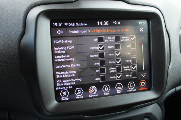 Jeep Renegade 4xe 190 Plug-in Hybrid Electric Limited | BLIS | Leder | Adaptieve Cruis | Navigatie | Camera