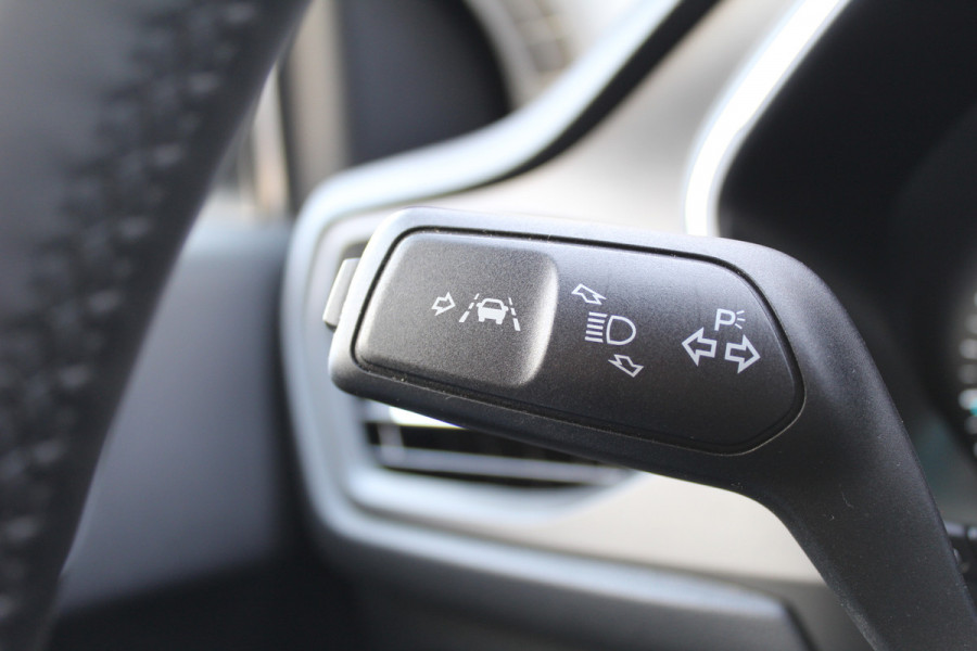 Ford FOCUS Wagon 1.0 EcoBoost Hybrid 125PK Active | Adaptieve Cruis | BLIS | Led | Navigatie | Winterpack